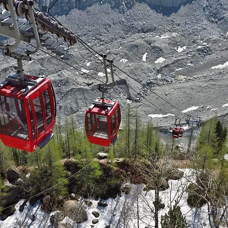 Lyret Centre Mont Blanc